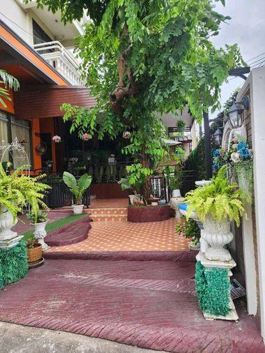 picture Apartment building for sale, On Nut - Phra Khanong area. - 1/9