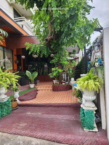 picture Apartment building for sale, On Nut - Phra Khanong area. - 1/9