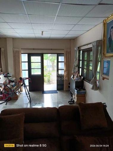 รูป ขายบ้านและที่ดิน บางพลี สมุทรปราการ เนื้อที่รวม260ตร.ว. ประกอบด้วยบ้าน2ชั้น1หลัง พื้นที่ใช้สอย 110ตร.ม. บ้านชั้นเดียว1หลัง พื้นที่ใช้สอย 81ตร.ม. - รูปที่ 6/17