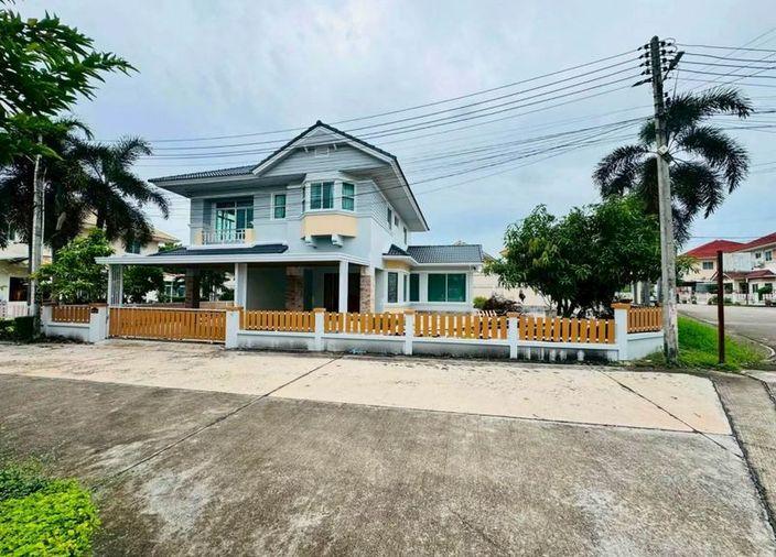 รูป บ้านเดี่ยวหลังสวย มณีรินทร์ บางแสน ทำเลดี ใกล้มหาวิทยาลัยบูรพา - รูปที่ 1/6