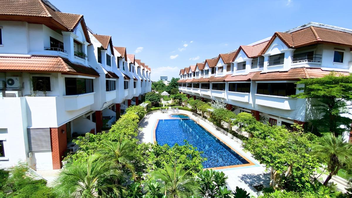 picture  Lotus Point Townhouse  for rent - 1/13