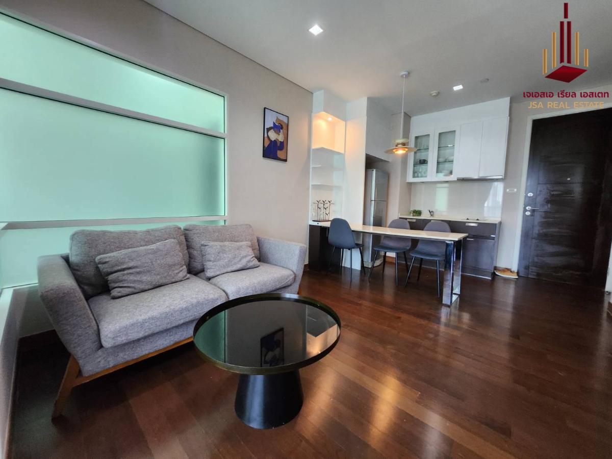 picture ✨ For Rent: IVY Thonglor Condo ✨  💰 Only 27,000 THB/month  - 3/5