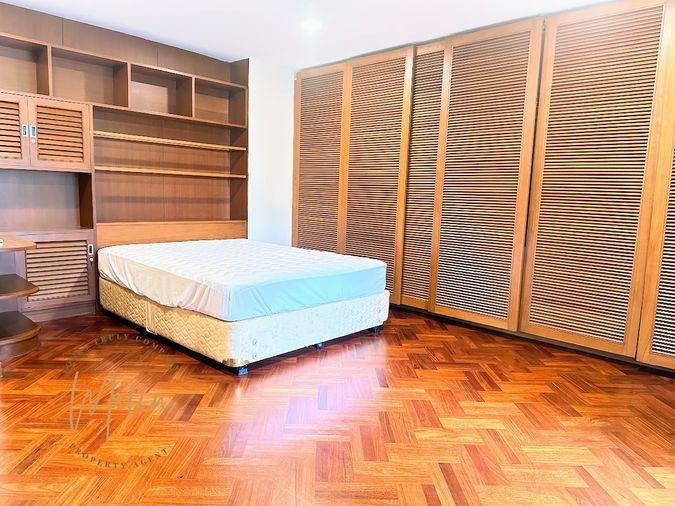 รูป ให้เช่า Ruamrudee Penthouse (ร่วมฤดี เพนท์เฮ้าส์) 3 นอน 3 น้ำ ใหญ่พิเศษ 295.13 ตร.ม. ระเบียงกว้างมาก วิวโล่ง ใกล้ BTS เพลินจิต - รูปที่ 10/23