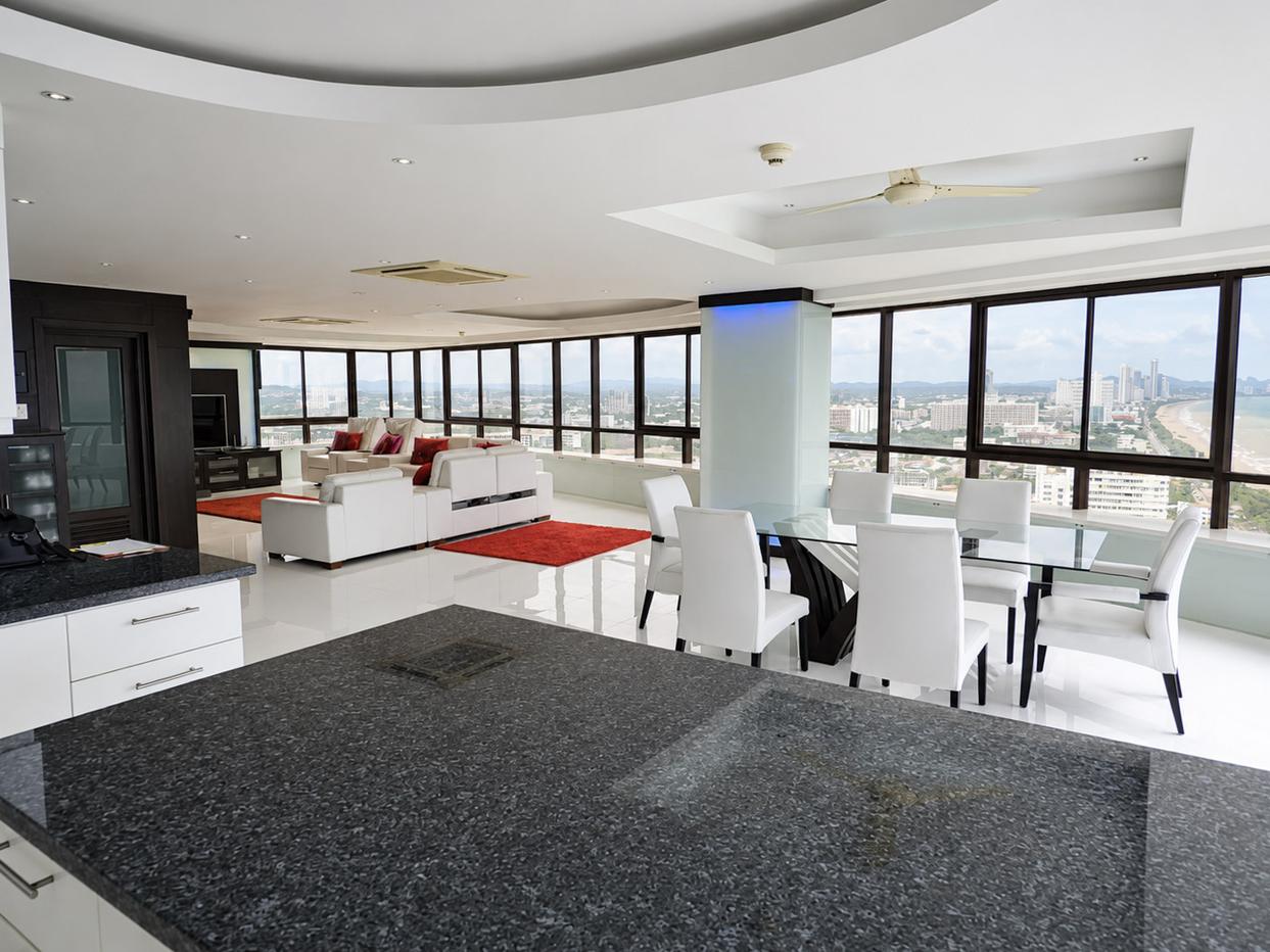 picture Jomtien Plaza Condotel Luxury Duplex Penthouse for Sale - 11/19