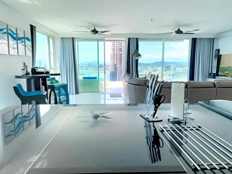 picture Sky Residence Ultra Luxury Corner Unit for Sale Pratumnak - 9/19