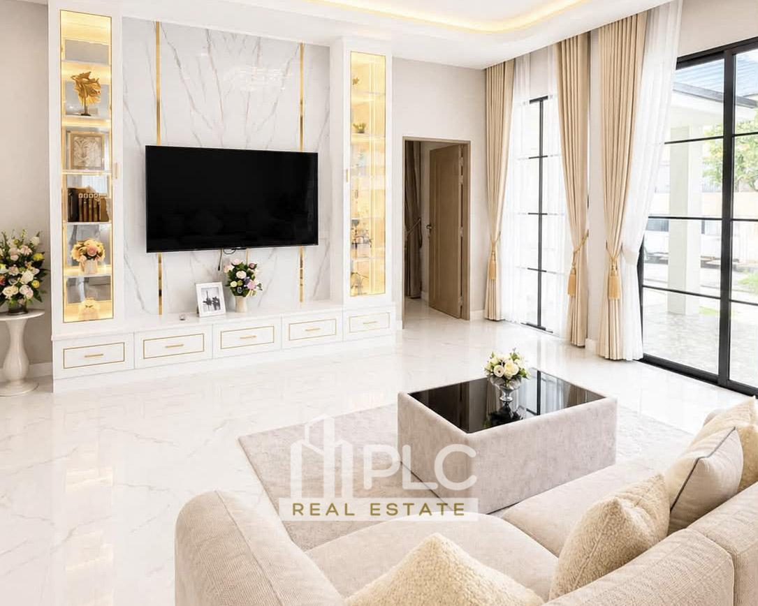 picture Luxury Pool Villa for Sale Khao Noi East Pattaya - 6/26