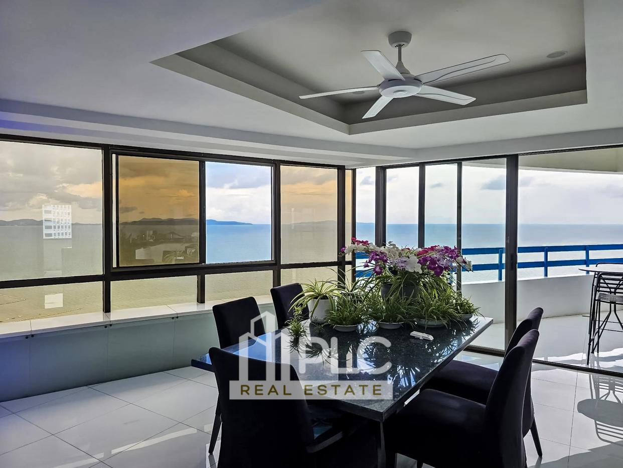 picture Jomtien Plaza Condotel Luxury Duplex Penthouse for Sale - 8/19