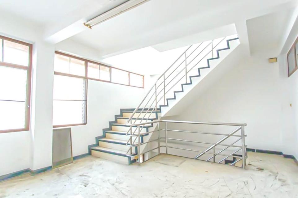 picture CB052, Commercial Building for sale 6 Br, Ratchada-Huai Khwang. - 7/14