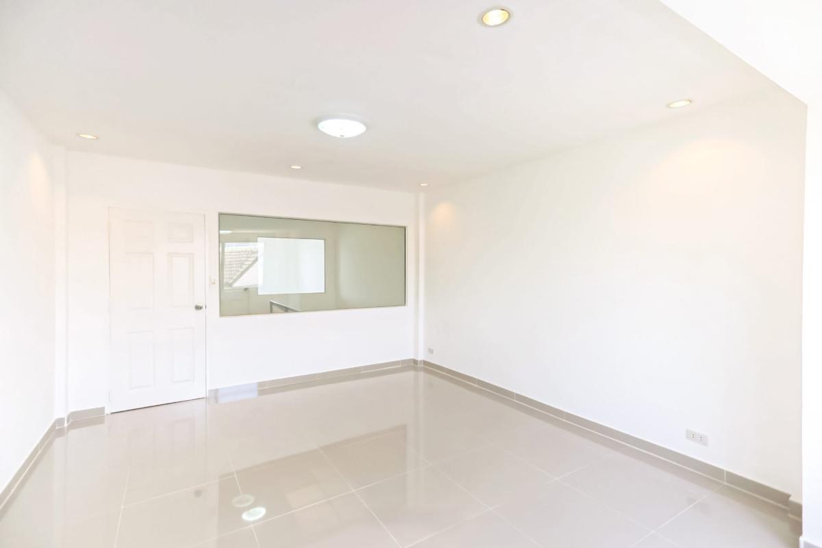 picture CB006, Home Office for sale 5 Br., Pracha Uthit-Pradist Manudharm. - 16/23