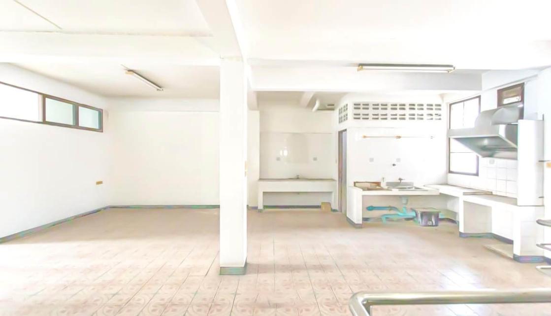 picture CB052, Commercial Building for sale 6 Br, Ratchada-Huai Khwang. - 4/14