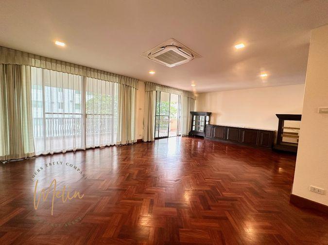 รูป ให้เช่า Ruamrudee Penthouse (ร่วมฤดี เพนท์เฮ้าส์) 3 นอน 3 น้ำ ใหญ่พิเศษ 295.13 ตร.ม. ระเบียงกว้างมาก วิวโล่ง ใกล้ BTS เพลินจิต - รูปที่ 1/23
