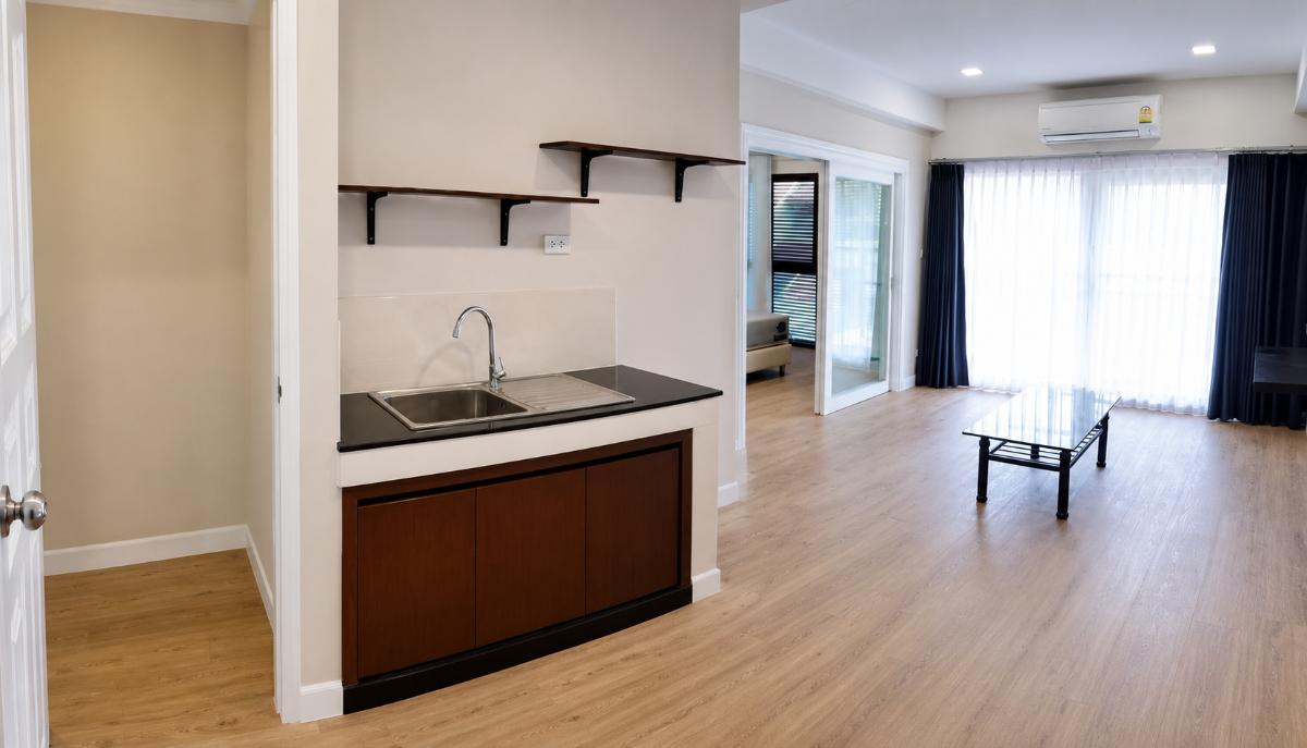 รูป ให้เช่า Townhome 3 ชั้น ซอยเอกมัย (ตรงข้ามซอยเอกมัย 4) ทำเลใจกลางสุขุมวิท เพียง 600 เมตรจาก BTS เอกมัย เหมาะสำหรับอยู่อาศัยหรือทำ Home Office  - รูปที่ 7/10