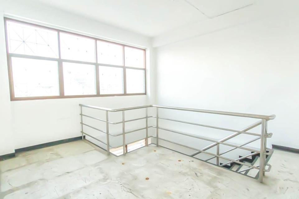 picture CB052, Commercial Building for sale 6 Br, Ratchada-Huai Khwang. - 9/14