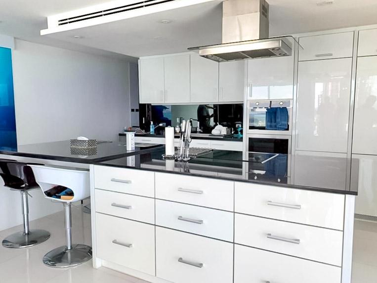 picture Sky Residence Ultra Luxury Corner Unit for Sale Pratumnak - 6/19