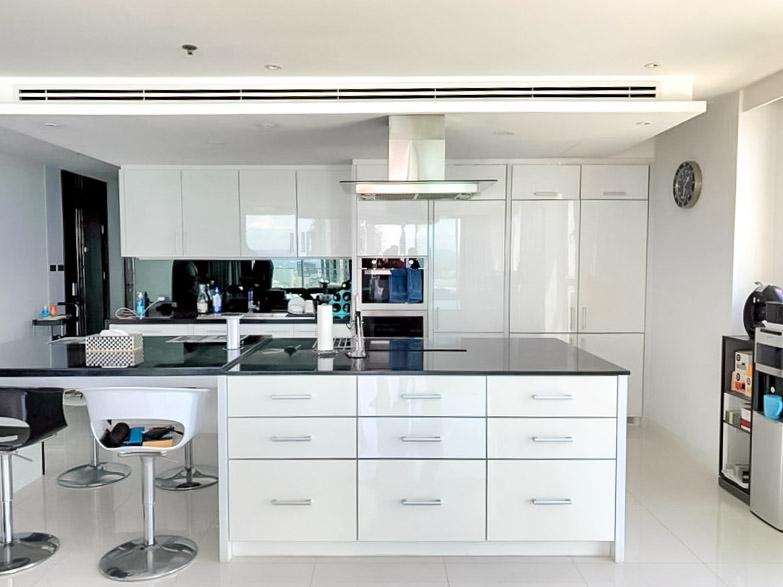 picture Sky Residence Ultra Luxury Corner Unit for Sale Pratumnak - 7/19