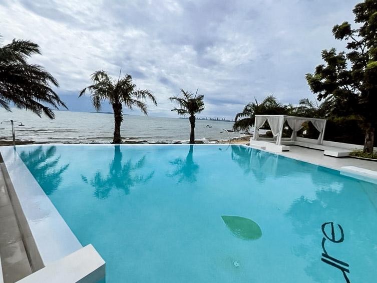 picture PURE Sunset Beach Luxury Oceanfront Penthouse for Sale - 17/17