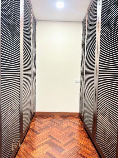 รูป ให้เช่า Ruamrudee Penthouse (ร่วมฤดี เพนท์เฮ้าส์) 3 นอน 3 น้ำ ใหญ่พิเศษ 295.13 ตร.ม. ระเบียงกว้างมาก วิวโล่ง ใกล้ BTS เพลินจิต - รูปที่ 8/23