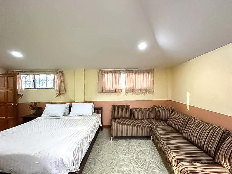 รูป House for Sale Chaiyapruek Jomtien 5Bedroom Private Pool - รูปที่ 4/14