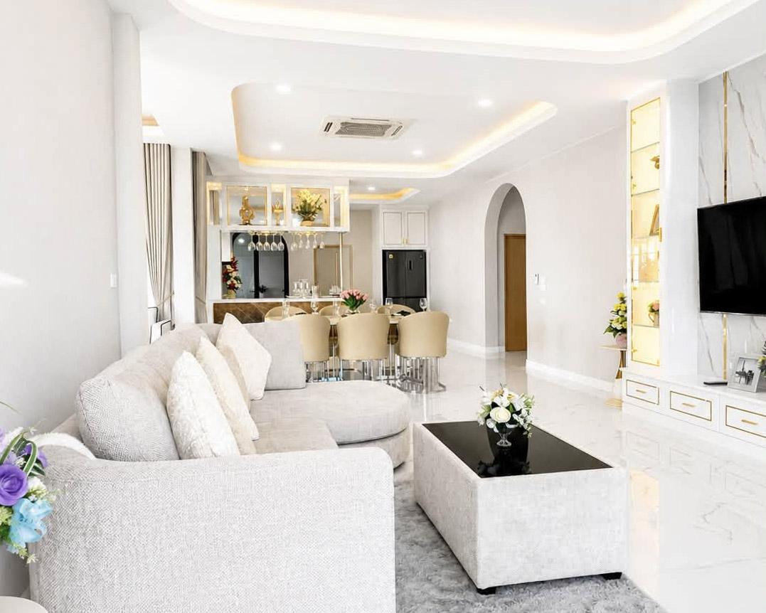 picture Luxury Pool Villa for Sale Khao Noi East Pattaya - 5/26