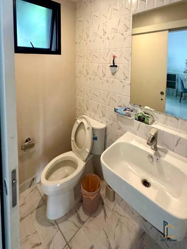 รูป 🔥For Rent!! conner unit 3b3b 35k - Baan Klang Muang Srinakarin-Onnut 📞Call 090 919 9898 - รูปที่ 5/14