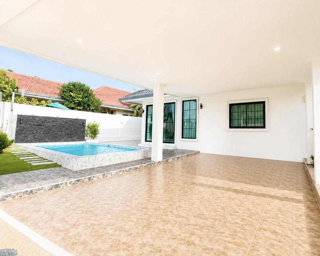 picture Luxury Pool Villa for Sale Khao Noi East Pattaya - 24/26