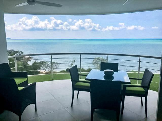 picture PURE Sunset Beach Luxury Oceanfront Penthouse for Sale - 2/17