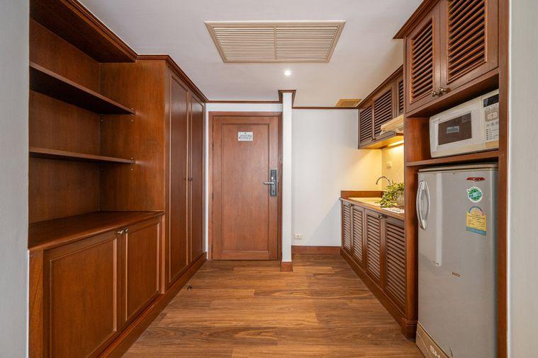 picture Condo for sale :Regent Home 7/2   - 3/47