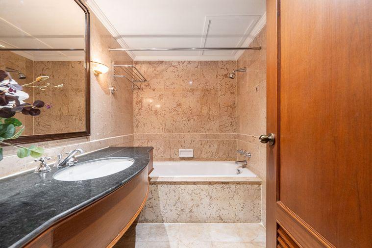 picture Condo for sale :Regent Home 7/2   - 36/47
