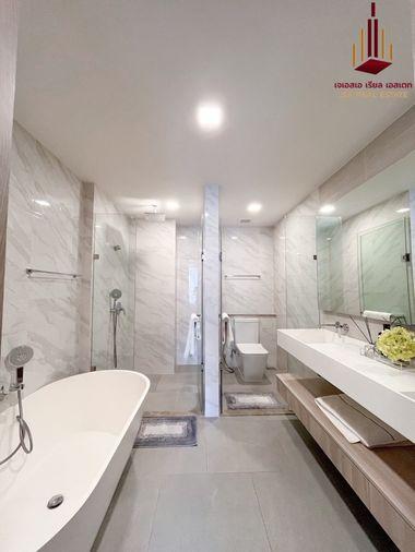 picture ✨ For Rent : FYNN Sukhumvit 31 Condo ✨  💰 Only  129,000 thb/month - 10/10