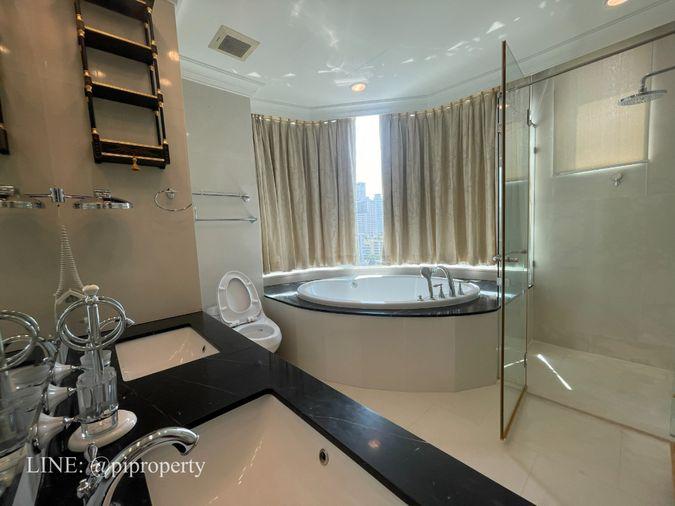picture 🌟 Ultra-Luxury 3-Bedroom Oasis at Royce Private Residences 🌟 - 13/39