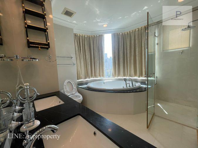 picture ð Ultra-Luxury 3-Bedroom Oasis at Royce Private Residences ð - 13/39