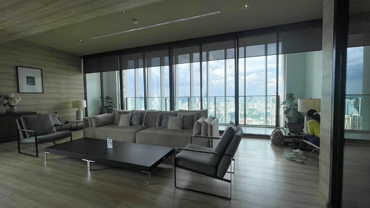 picture Condo for rent, Park 24 Phrom Phong, near BTS Skytrain. - 11/23