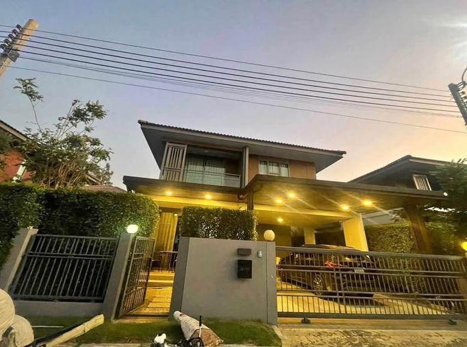 รูป 🔥ขาย บ้านเดี่ยว โครงการหมู่บ้าน สราญสิริชัยพฤกษ์-แจ้งวัฒนะ ถนนหอการค้าไทย ใกล้โรงเรียนนานาชาติ SISB พร้อมเฟอร์นิเจอร์และสิ่งอำนวยความสะดวกครบครัน ✅ - รูปที่ 1/7