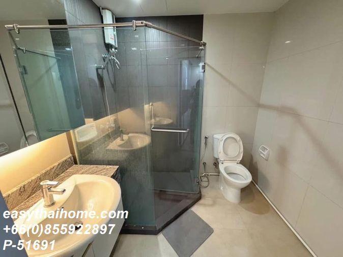 รูป P-51691 | Vertiq 🔥✨ คอนโดให้เช่า 2 ห้องนอน ชั้นสูง วิวเมือง เฟอร์นิเจอร์ครบ พร้อมเครื่องซักผ้า ใกล้ MRT สามย่าน พร้อมเข้าอยู่ ✨ - รูปที่ 4/6