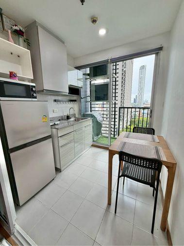 รูป The Base Sukhumvit 77 (วิวสระ เครื่องใช้ไฟฟ้าครบ) [CC-01] - รูปที่ 7/8