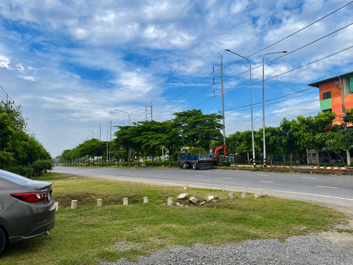 รูป อาคารพาณิชย์ 4 ชั้นพร้อมชั้นลอย ติดถนนพุทธมณฑลสาย 2 (ฝั่งเพชรเกษม) | ทำเลทองเหมาะทำธุรกิจ-ออฟฟิศ | เพียง 250 เมตรจากถนนเพชรเกษม - รูปที่ 4/5