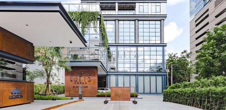 รูป ✨ Industrial Chic Masterpiece - A Bold Statement of Luxury and High-Volume Architecture ✨ - รูปที่ 15/17