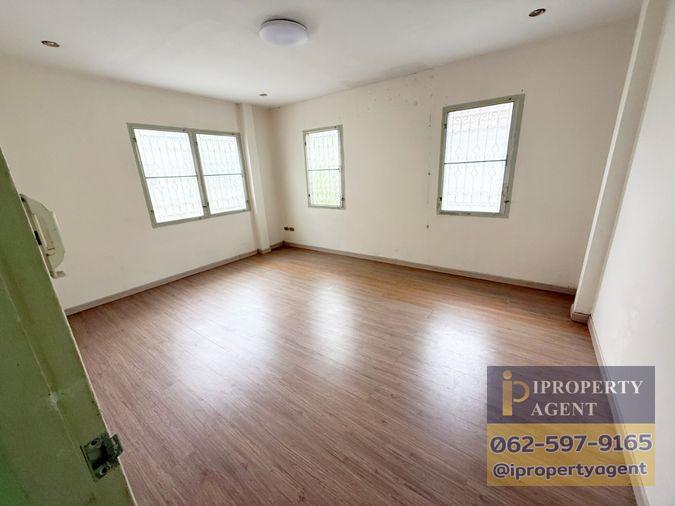 รูป ขายบ้านเดี่ยว หมู่บ้านแฟมิลี่ปาร์ค ชลบุรี (Family Park)พร้อมเข้าอยู่ - รูปที่ 4/8