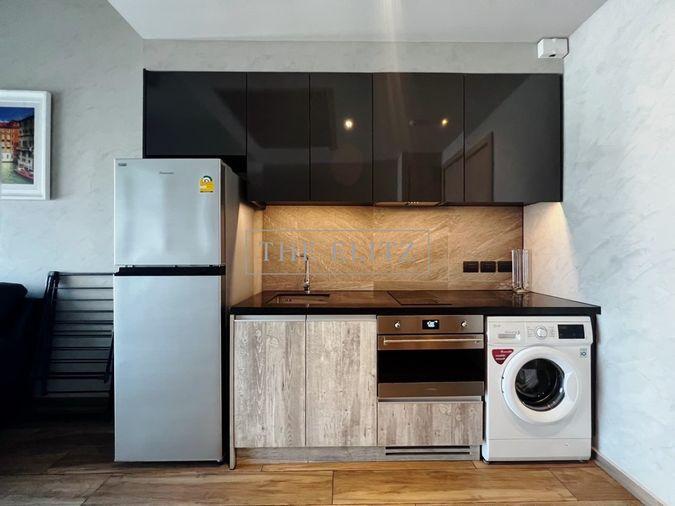 รูป ✨ Industrial Chic Masterpiece - A Bold Statement of Luxury and High-Volume Architecture ✨ - รูปที่ 4/17