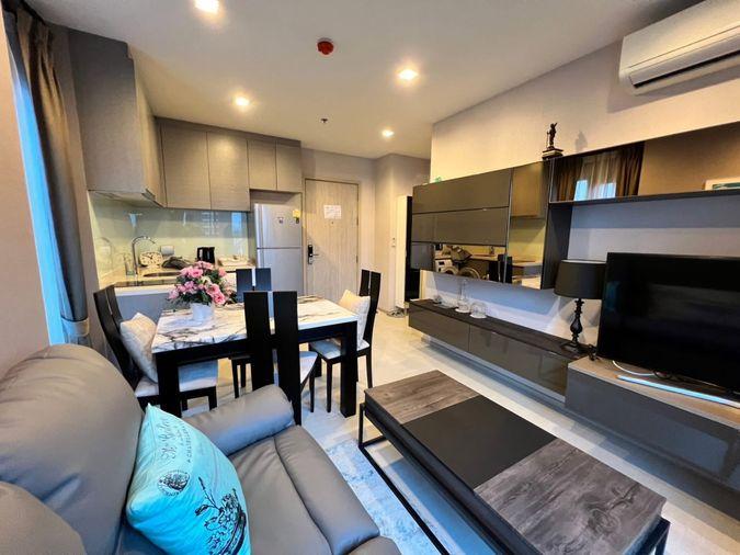 picture Rhythm Sukhumvit 36-38 for rent, spacious room, open space, good view, beautifully decorated, 1 bedroom, 1 bathroom, ready to move in. - 1/7