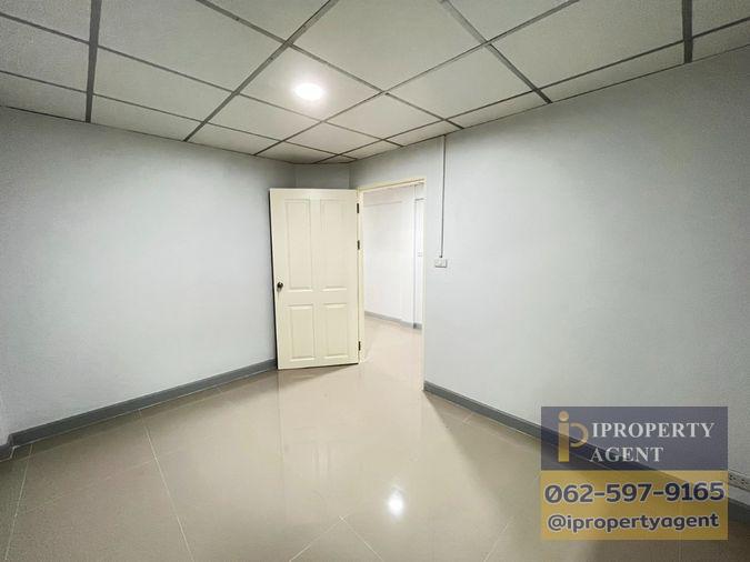 picture Townhouse for sale, Thanyapruek Khlong 7, Lam Phak Kut, Thanyaburi, Pathum Thani. - 13/14
