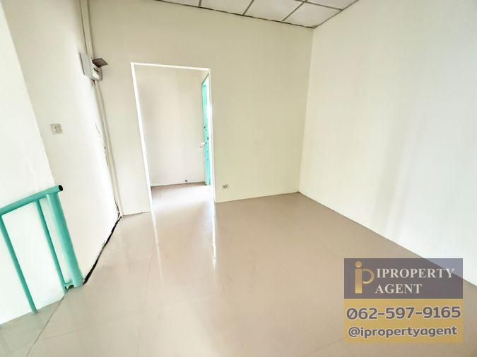 รูป ขายบ้านเดี่ยว 2 ชั้น พื้นที่กว้าง 200 ตร.ว.คลองสอง ปทุมธานี รองรับการอยู่อาศัยครอบครัวใหญ่ หรือทำโฮมออฟฟิศ จอดรถได้มากกว่า 10 คัน - รูปที่ 17/22