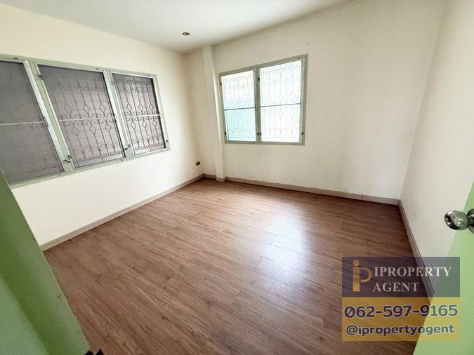 รูป ขายบ้านเดี่ยว หมู่บ้านแฟมิลี่ปาร์ค ชลบุรี (Family Park)พร้อมเข้าอยู่ - รูปที่ 6/8