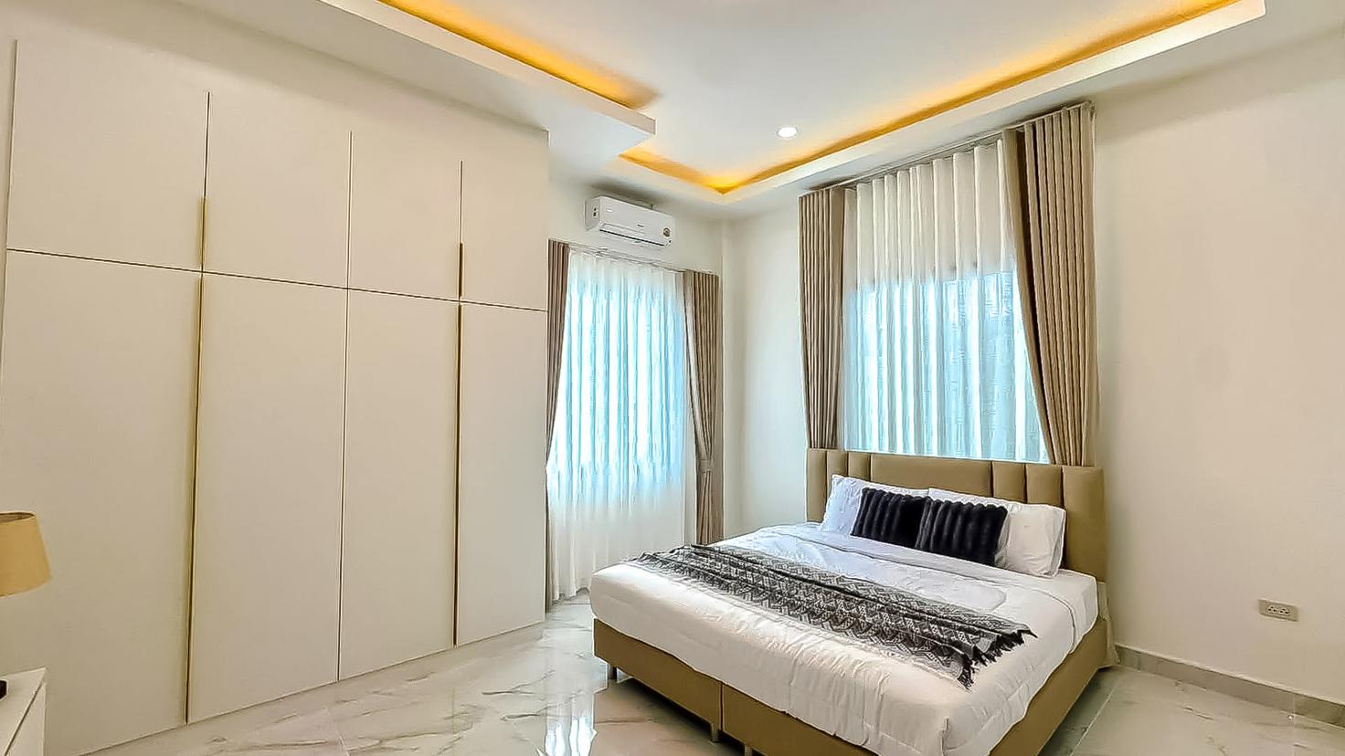 picture Pool Villa for Sale Thung Klom Tan Man East Pattaya 3 Bedroom - 3/9