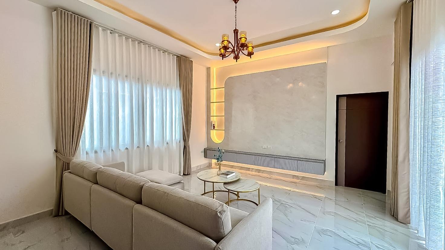 picture Pool Villa for Sale Thung Klom Tan Man East Pattaya 3 Bedroom - 2/9