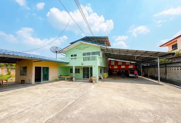 รูป ขายบ้านเดี่ยว 2 ชั้น พื้นที่กว้าง 200 ตร.ว.คลองสอง ปทุมธานี รองรับการอยู่อาศัยครอบครัวใหญ่ หรือทำโฮมออฟฟิศ จอดรถได้มากกว่า 10 คัน - รูปที่ 2/22