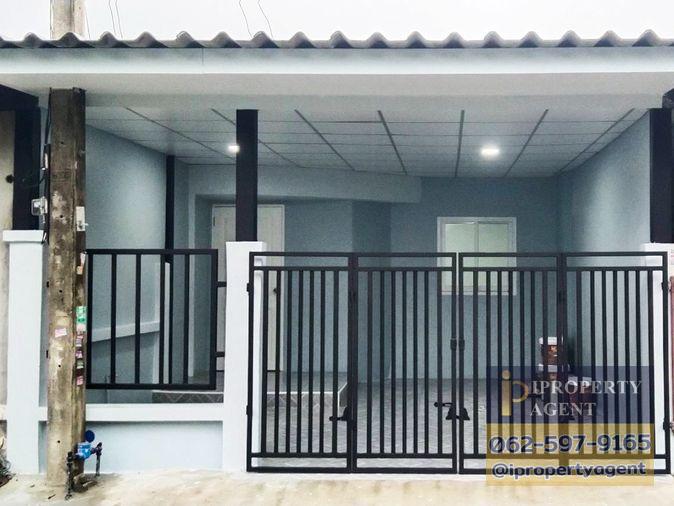 picture Townhouse for sale, Thanyapruek Khlong 7, Lam Phak Kut, Thanyaburi, Pathum Thani. - 1/14