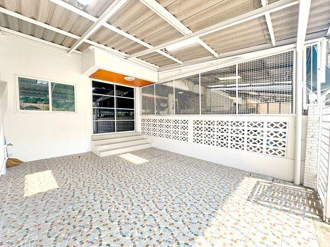 picture CB001, Townhouse for sale 6 Br, Vibhavadi Rangsit-Sutthisan. - 2/8