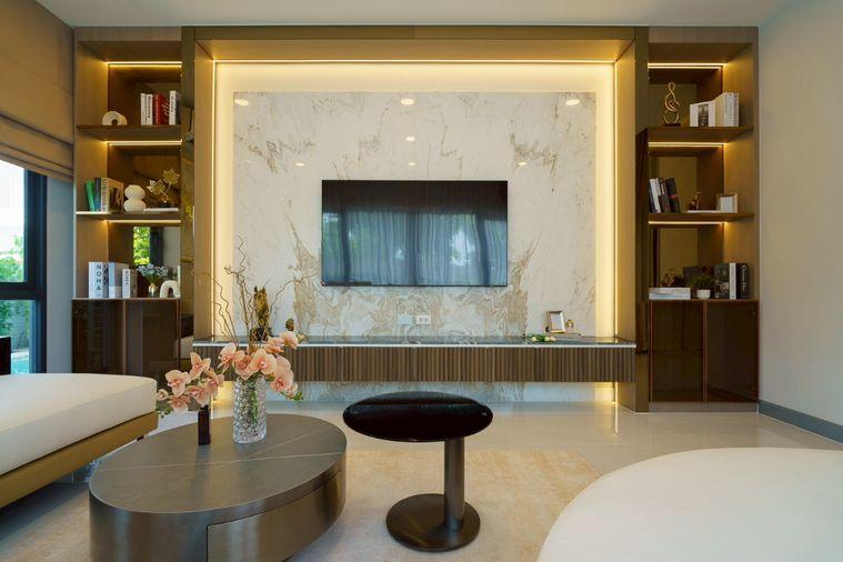รูป The City Bangna Luxury Pool Villa บ้านเดี่ยวหรู 2 ชั้น ที่ได้รับการออกแบบและตกแต่งใหม่ทั้งหลังในสไตล์ Customized Luxury Interior  - รูปที่ 8/40