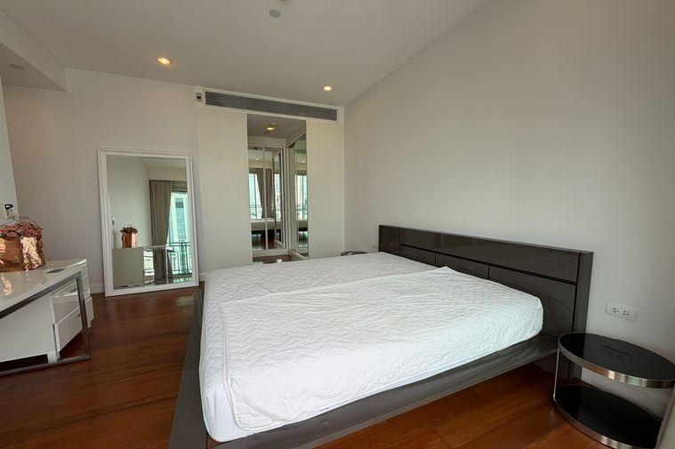 picture 🔥 For Rent !!🔥 Q Langsuan, 3 bedroom, 3 bathroom, high floor 34++, nice view, great facility !! Code C20260700027 furnished, ready to move in📣📣 - 12/21